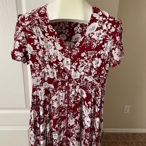 NWOT Maroon white floral print maxi dress